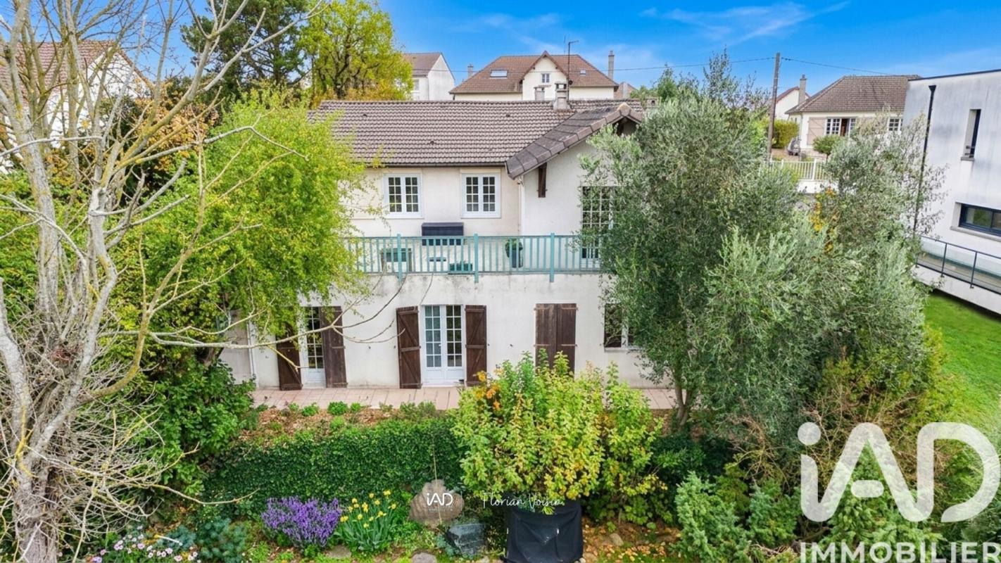 Maison 8 Pièce(s) Juziers