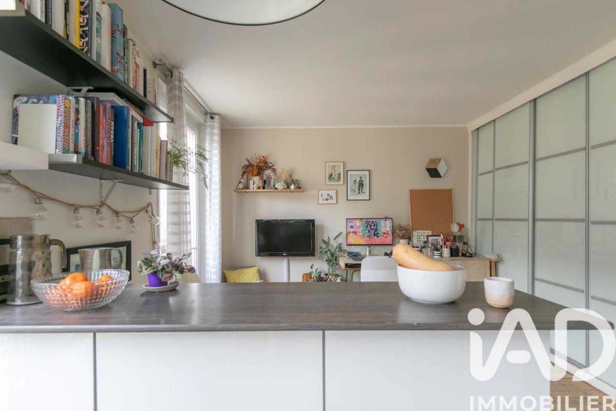 Appartement 2 Pièce(s) Paris 20eme Arrondissement