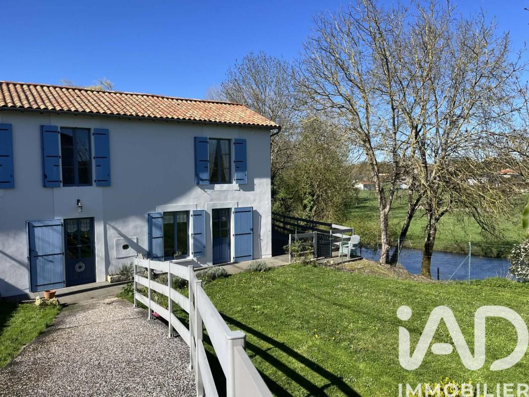 Maison 6 Pièce(s) Sanxay