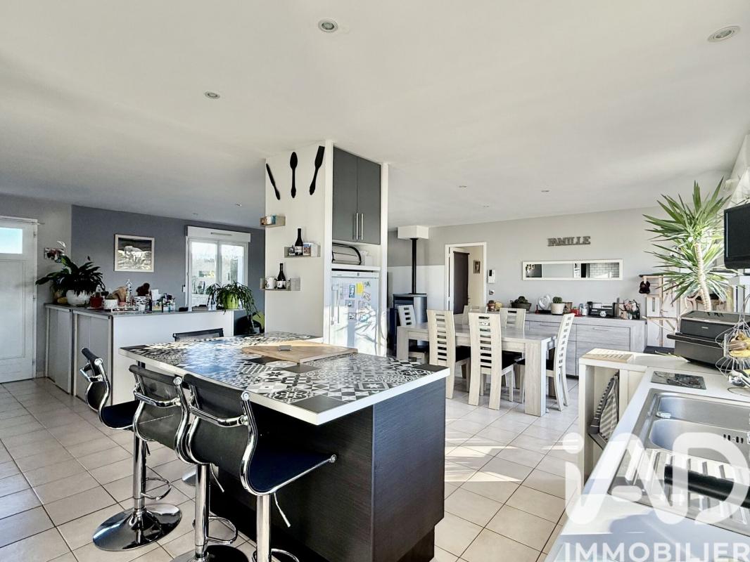 Pavillon 6 Pièce(s) Simplé