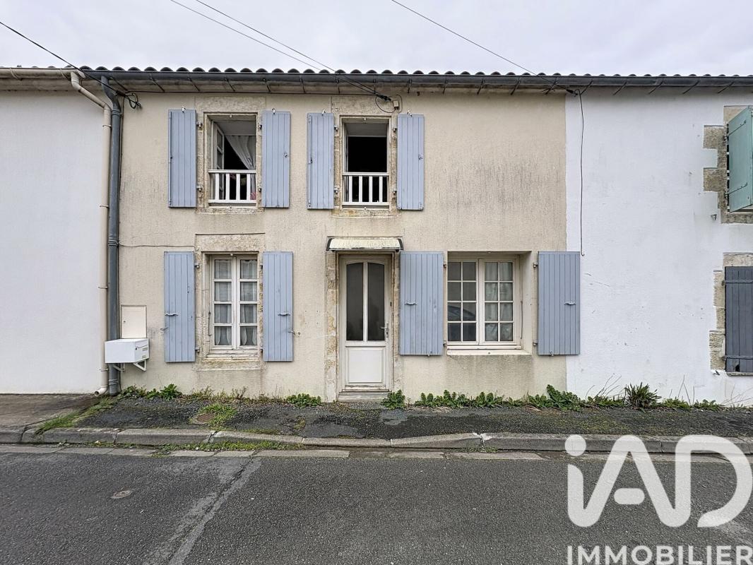 Maison traditionnelle 4 Pièce(s) Charron