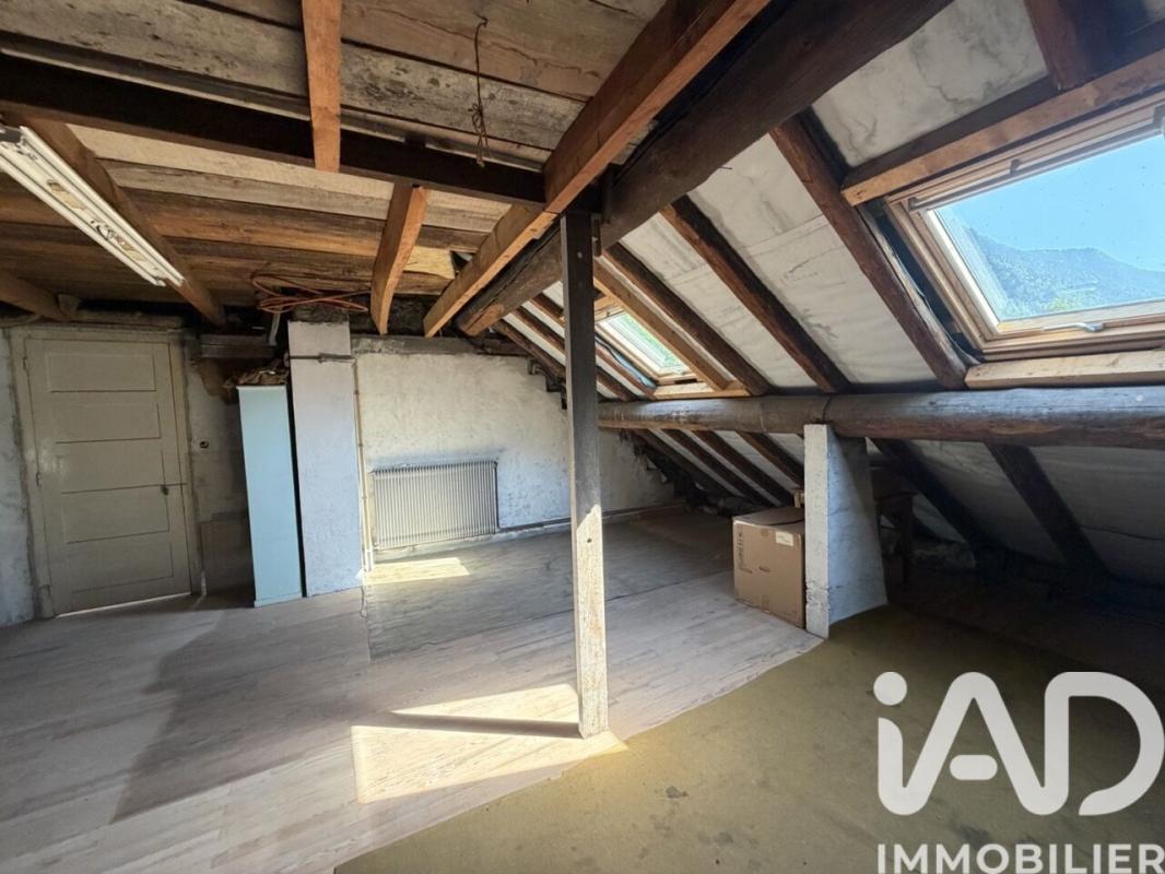 Maison 8 Pièce(s) Livet-et-Gavet - Photo 12