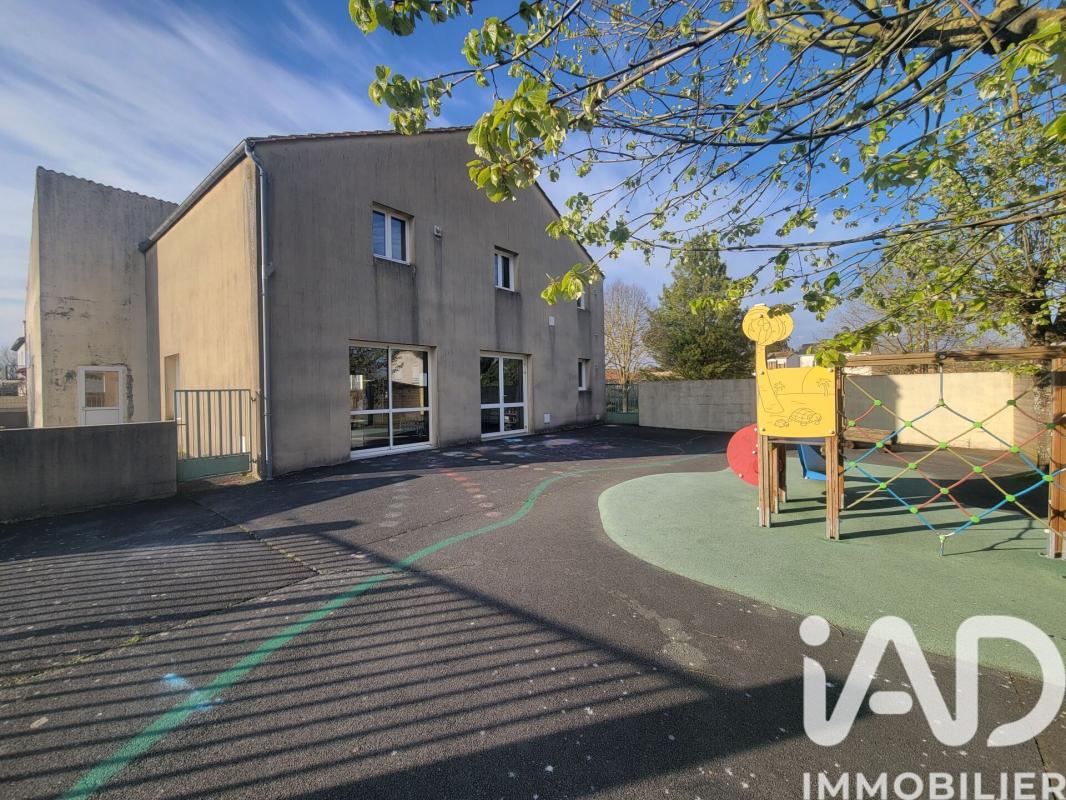 Maison 6 Pièce(s) La Meilleraie-Tillay