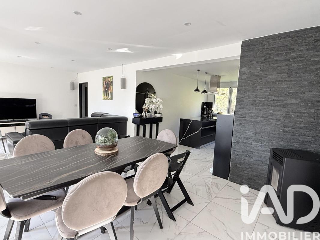 Appartement 4 Pièce(s) Étiolles