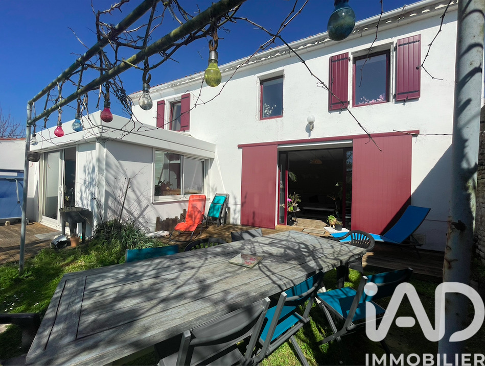 Maison 6 Pièce(s) Thairé