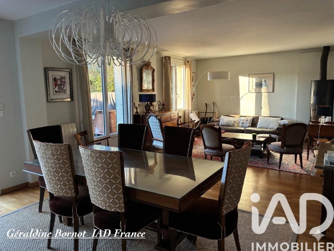 Maison 8 Pièce(s) Bailly