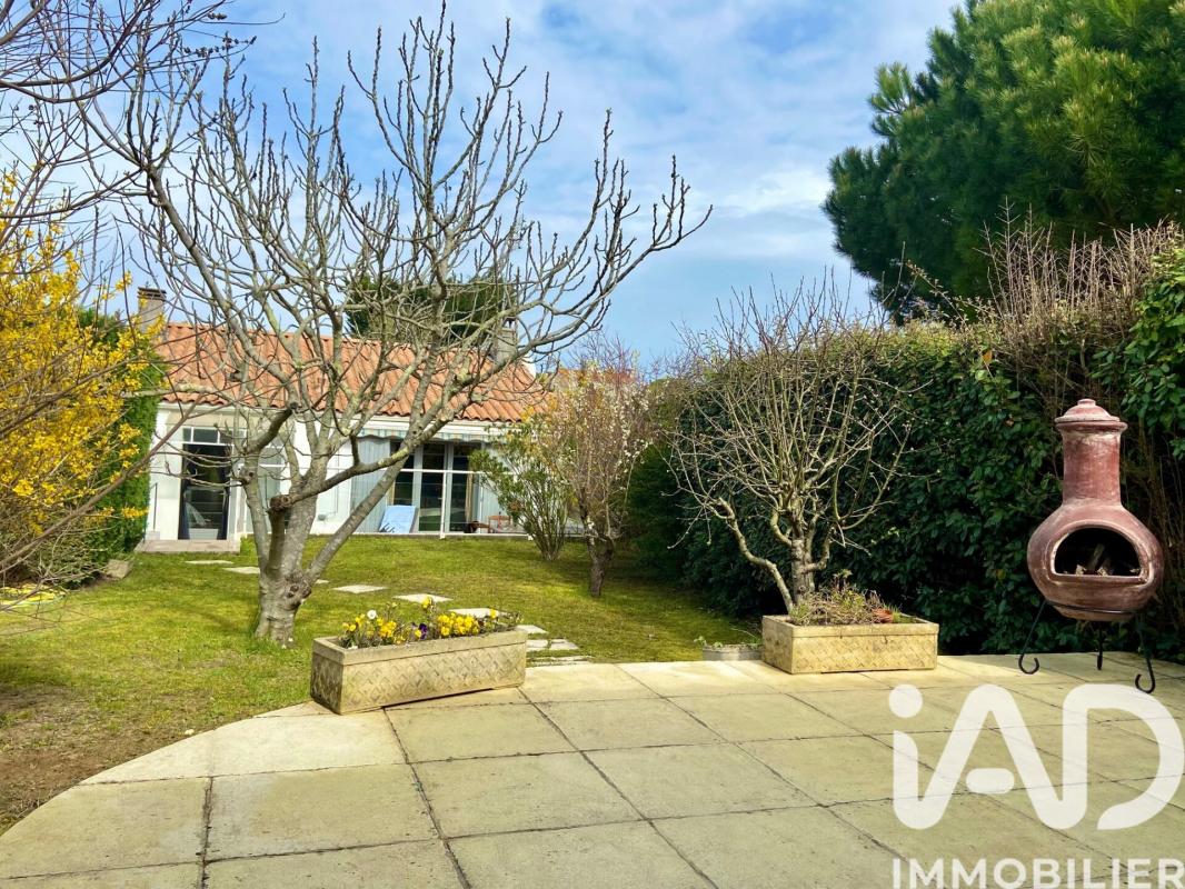 Maison 5 Pièce(s) La Flotte