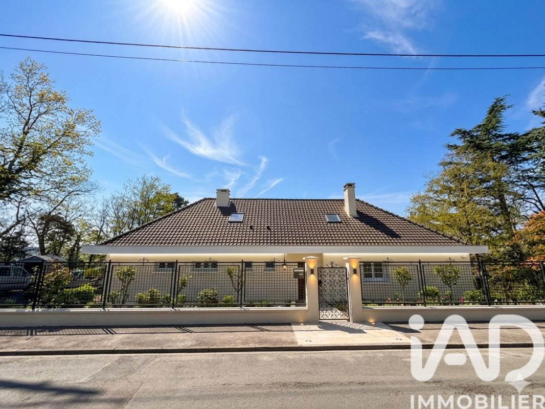 Pavillon 5 Pièce(s) La Ferté-Alais