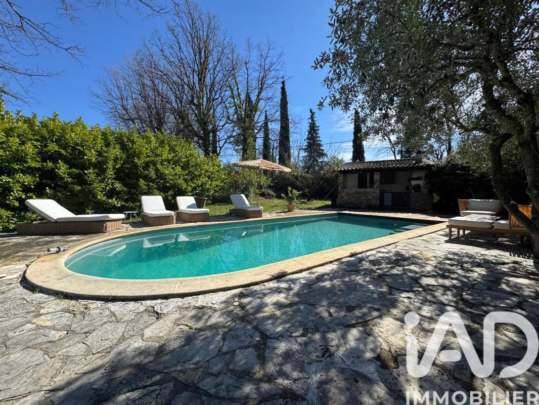 Maison 7 Pièce(s) Saint-Paul-en-Forêt