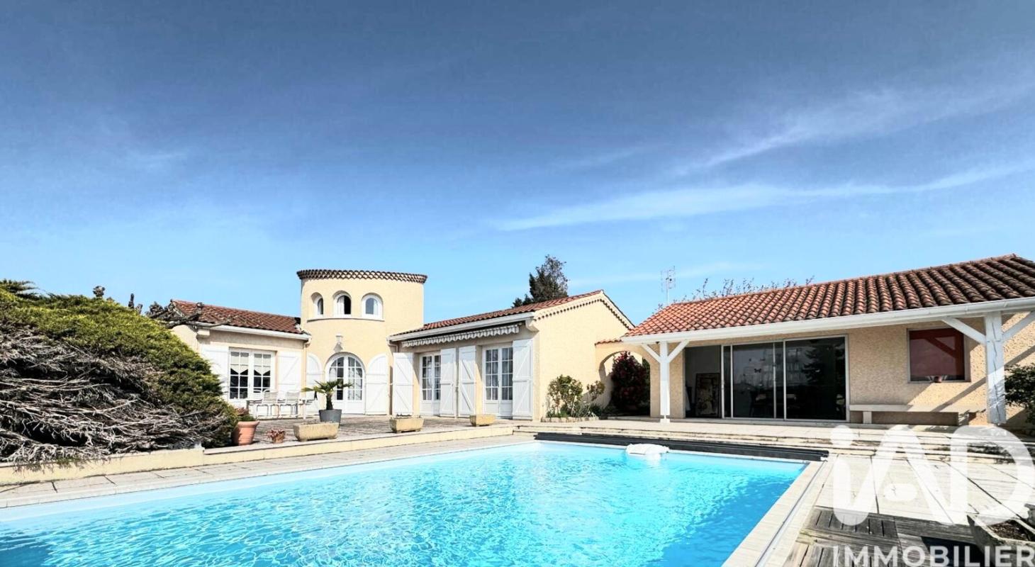 Maison traditionnelle 5 Pièce(s) Sury-le-Comtal