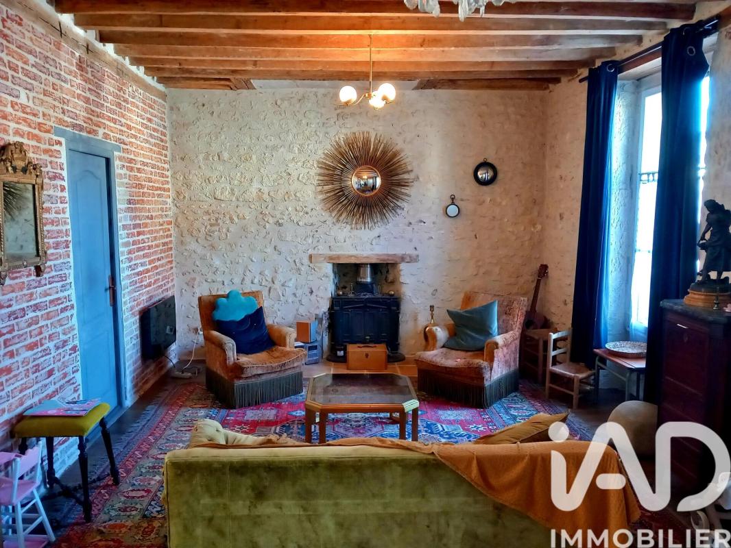 Maison de village 7 Pièce(s) Beaumont-les-Autels