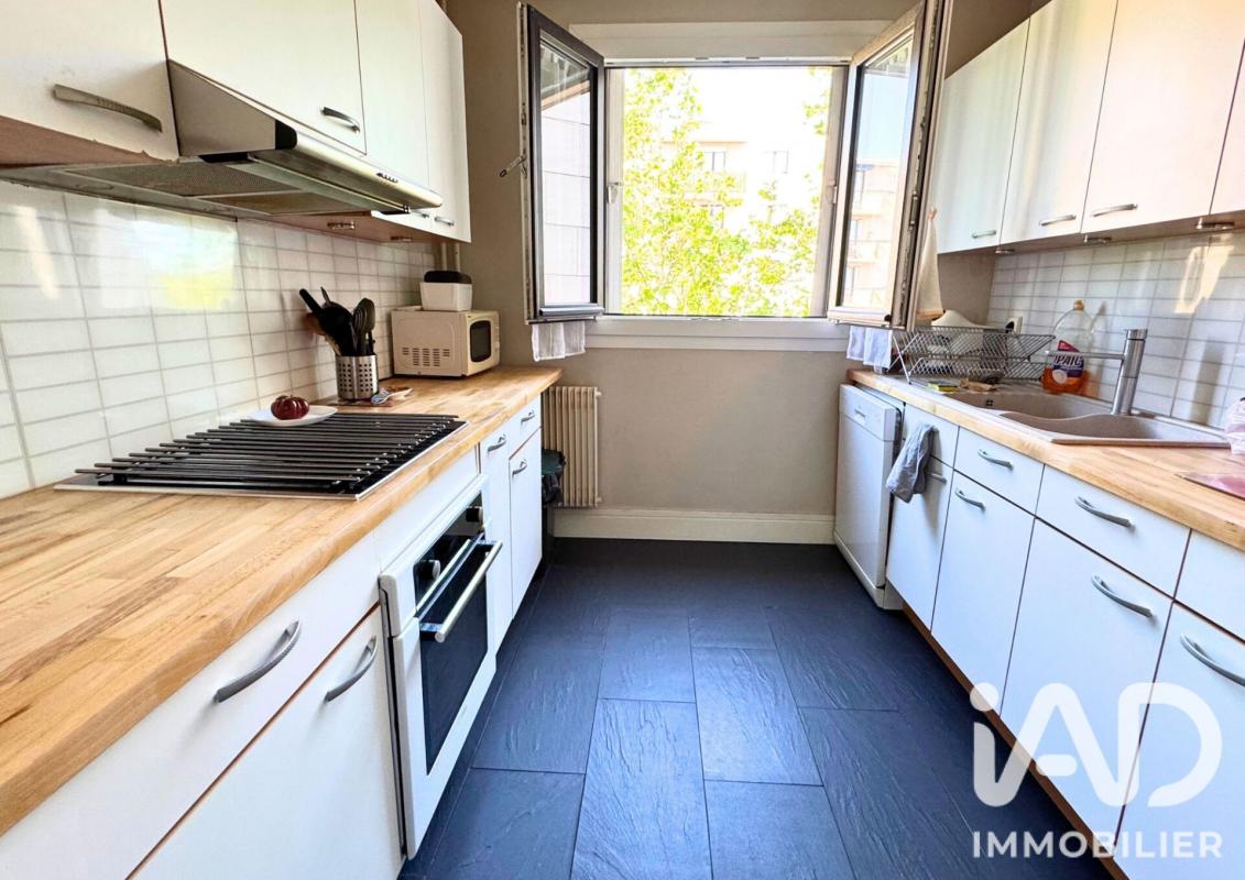 Appartement 5 Pièce(s) Neuilly-sur-Marne