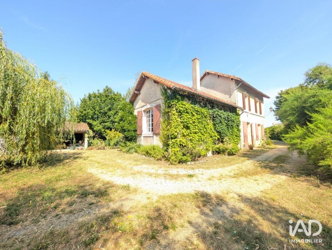 Maison 4 Pièce(s) Verrières
