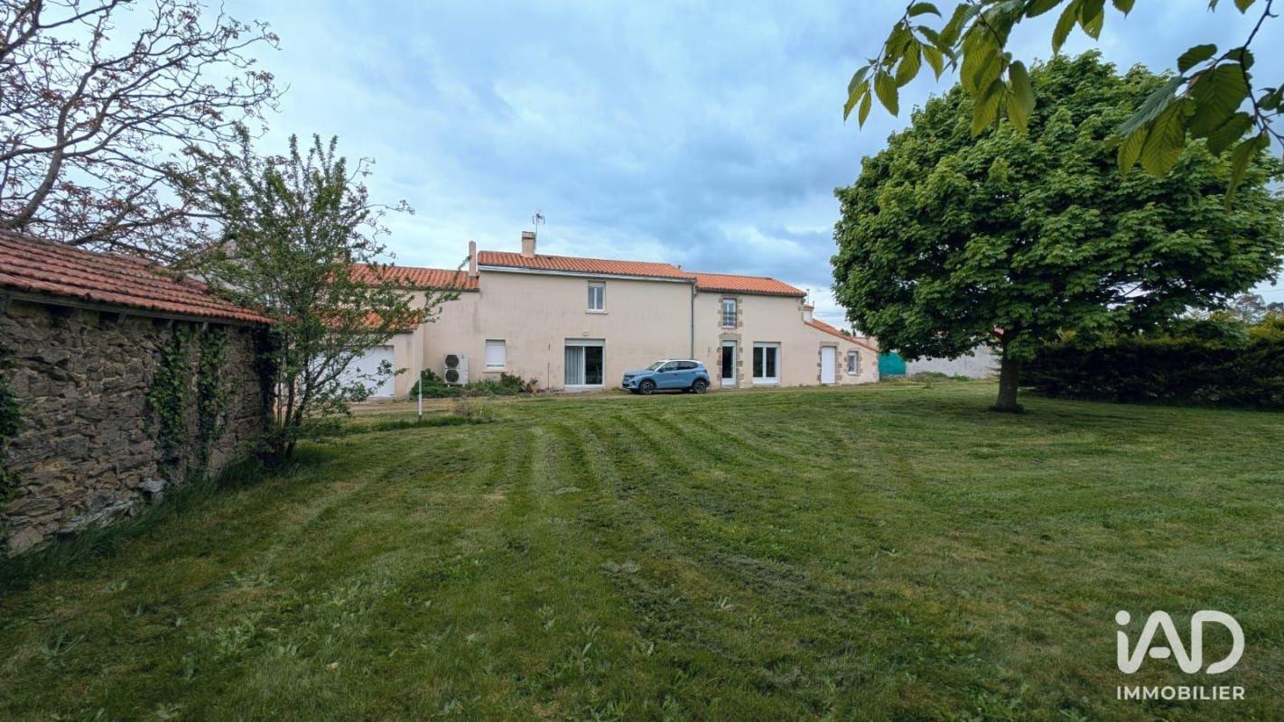 Maison longère 5 Pièce(s) La Gaubretière