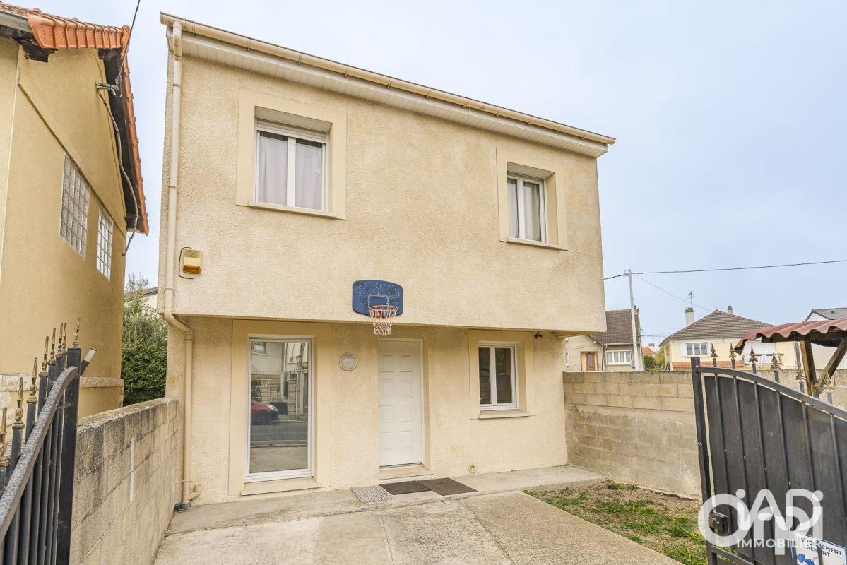 Maison 4 Pièce(s) Le Blanc-Mesnil