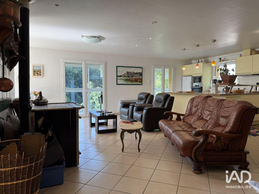 Maison 7 Pièce(s) Villefranche-de-Panat - Photo 2