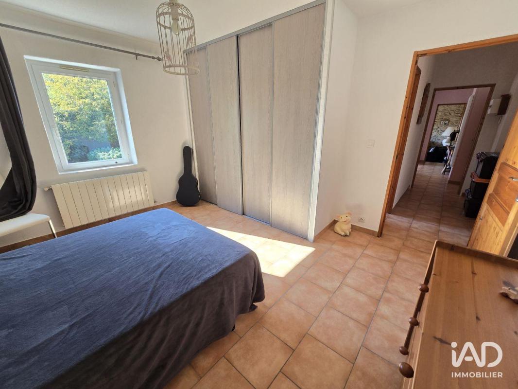 Maison 5 Pièce(s) Saint-Julien-de-Peyrolas - Photo 21