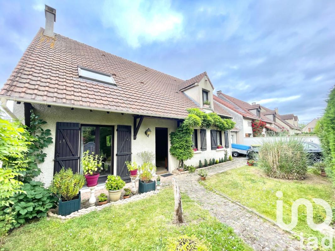 Maison traditionnelle 8 Pièce(s) Moissy-Cramayel