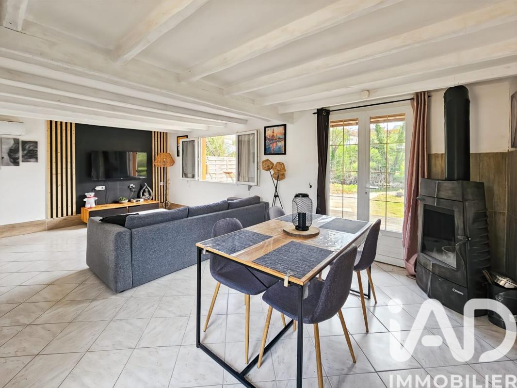 Propriété 4 Pièce(s) Quincy-sous-Sénart