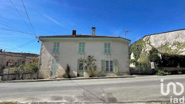 Maison de village 7 Pièce(s) Fontaine-Chalendray
