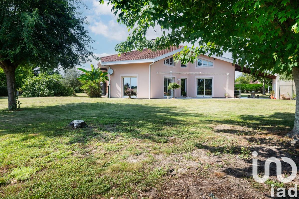 Maison 7 Pièce(s) Hagetmau