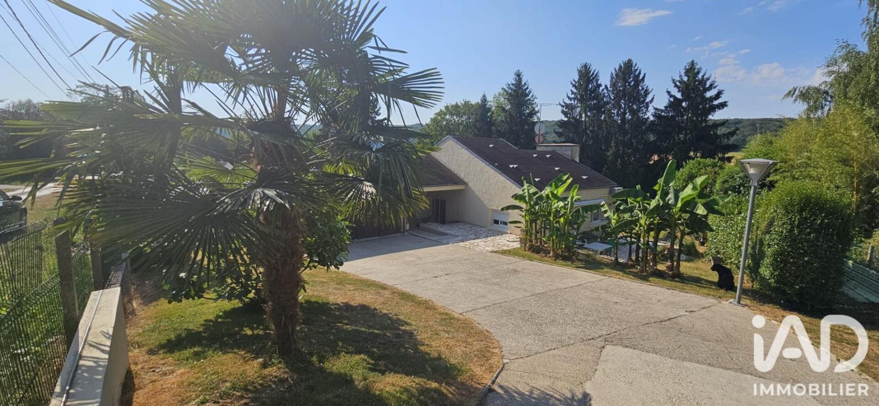Maison 4 Pièce(s) Villeneuve-sur-Bellot