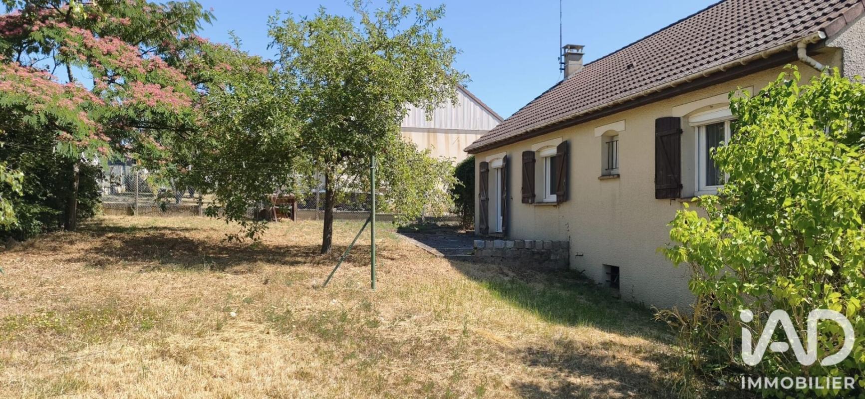 Maison traditionnelle 4 Pièce(s) Saint-Hilaire-les-Andrésis