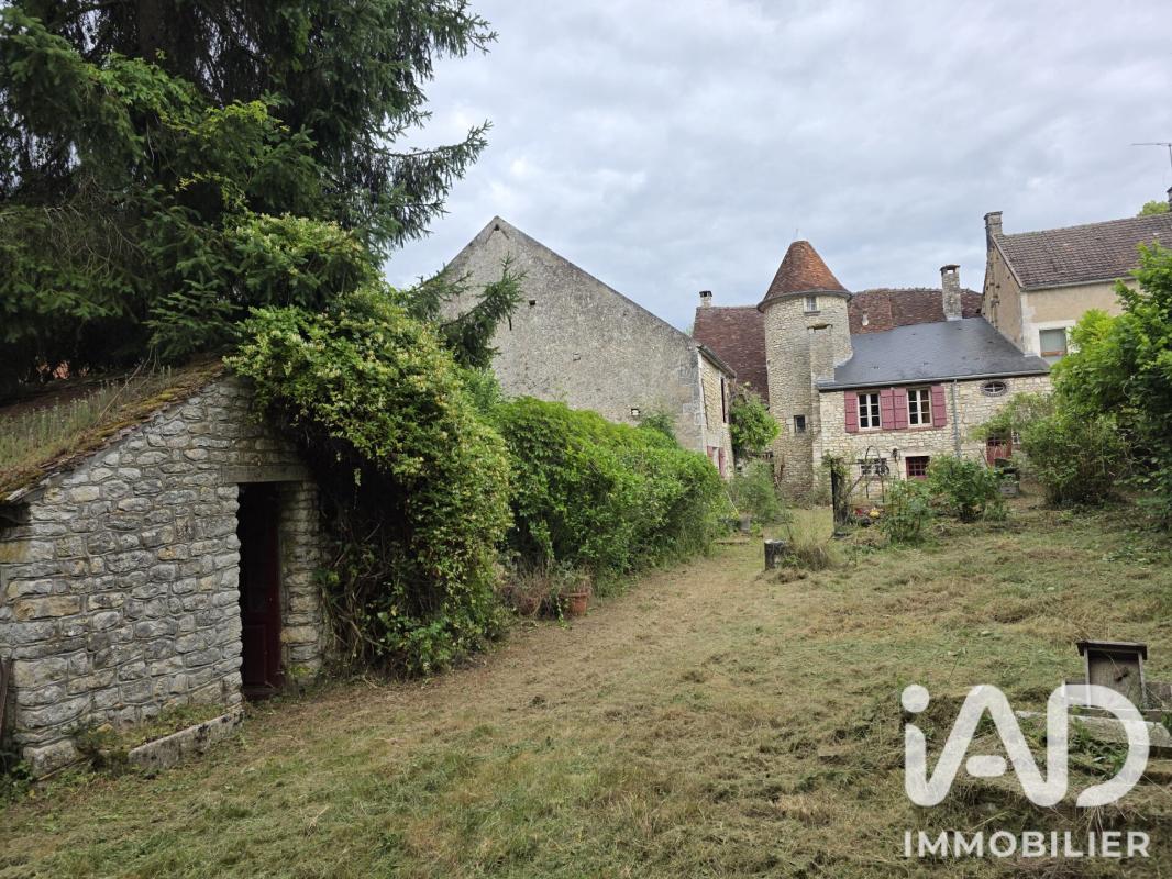 Maison 11 Pièce(s) Druyes-les-Belles-Fontaines - Photo 24