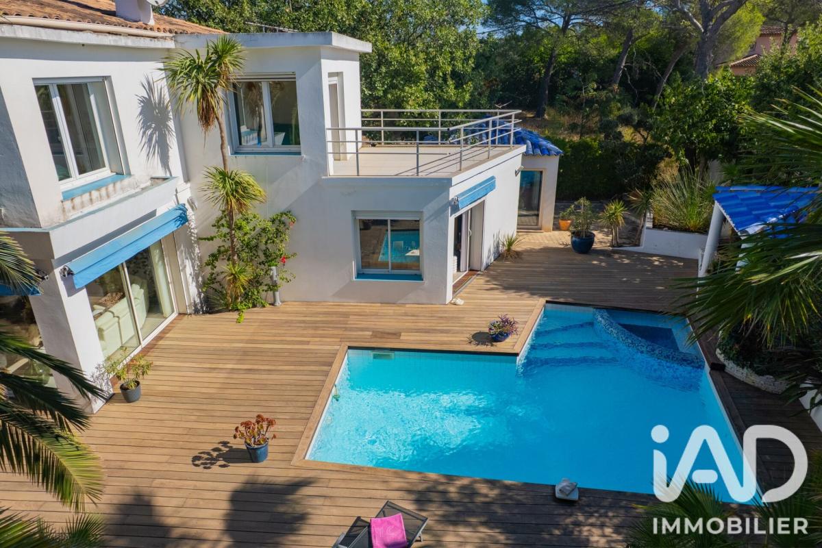 Villa 7 Pièce(s) Saint-Raphaël