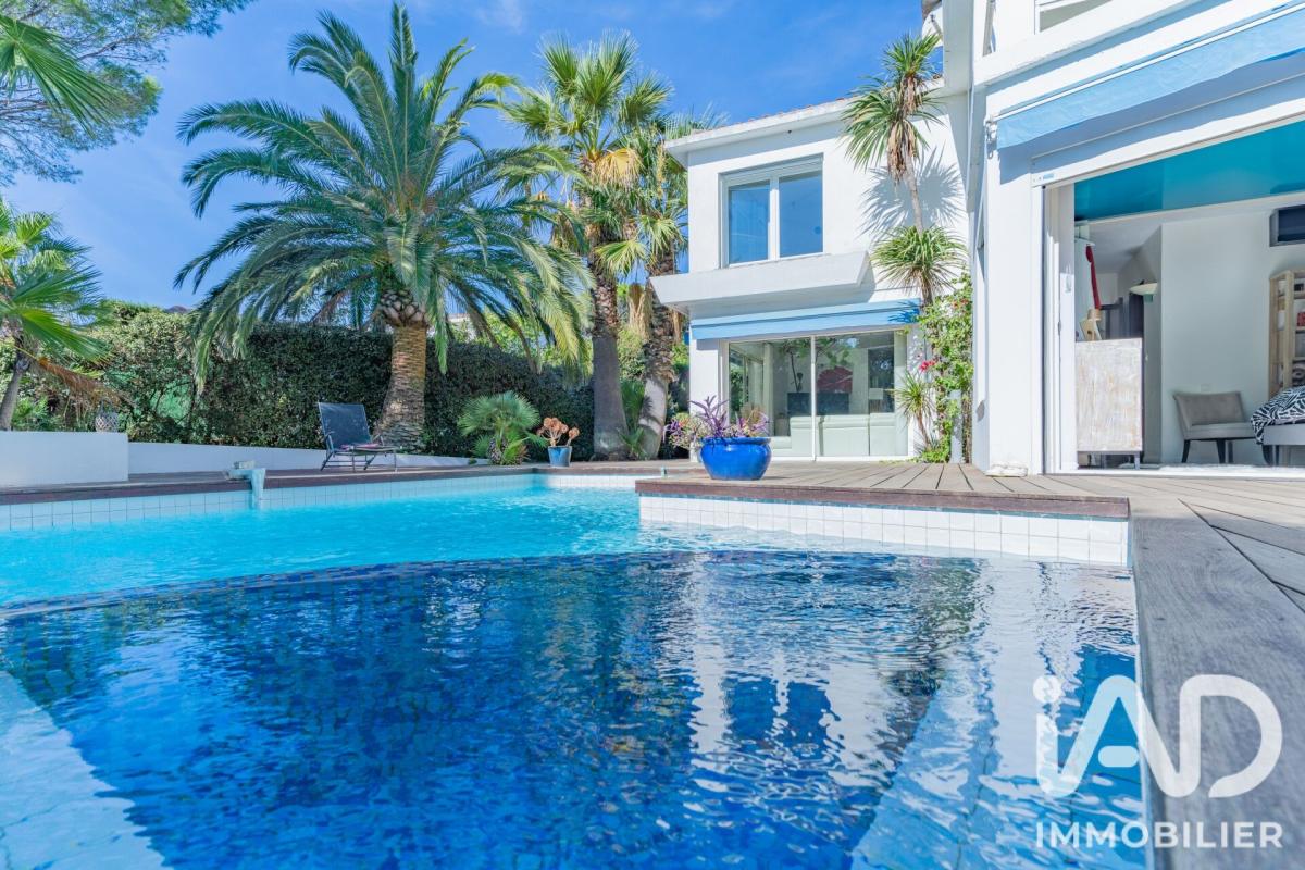 Villa 7 Pièce(s) Saint-Raphaël