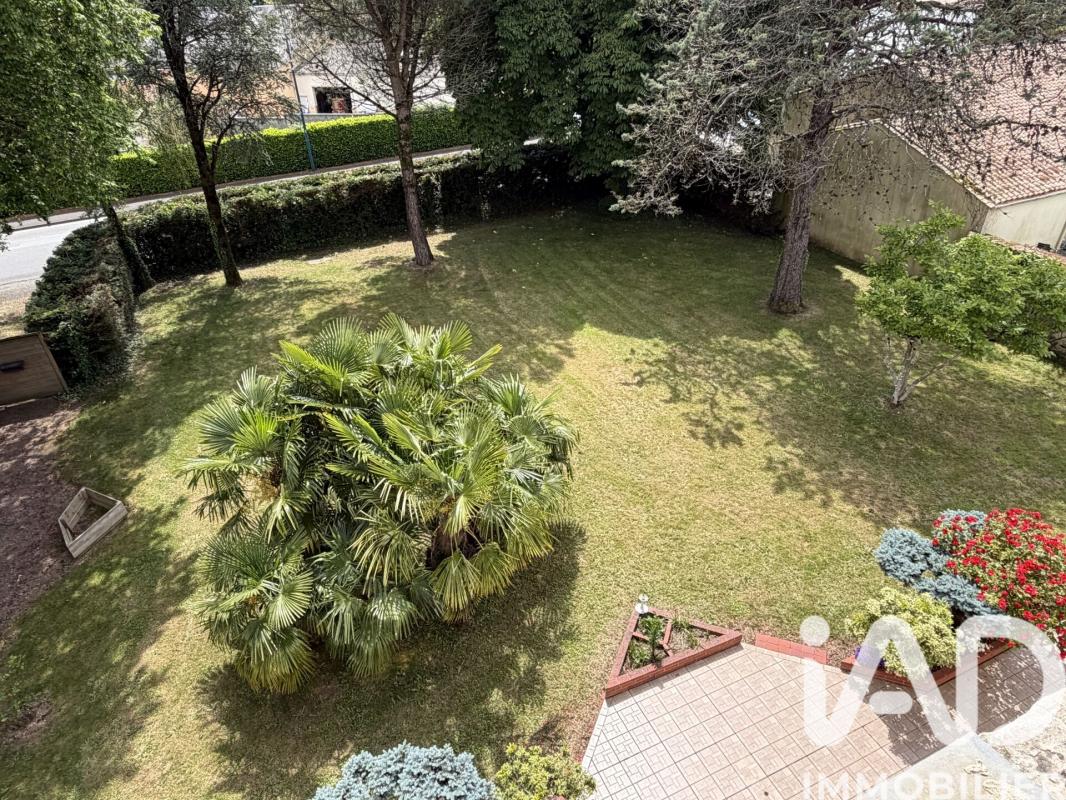 Maison 9 Pièce(s) La Châtaigneraie - Photo 2