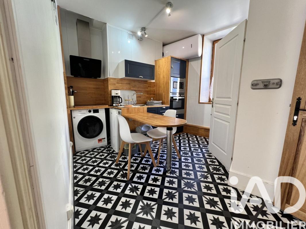 Immeuble  Bourbon-l'Archambault - Photo 2