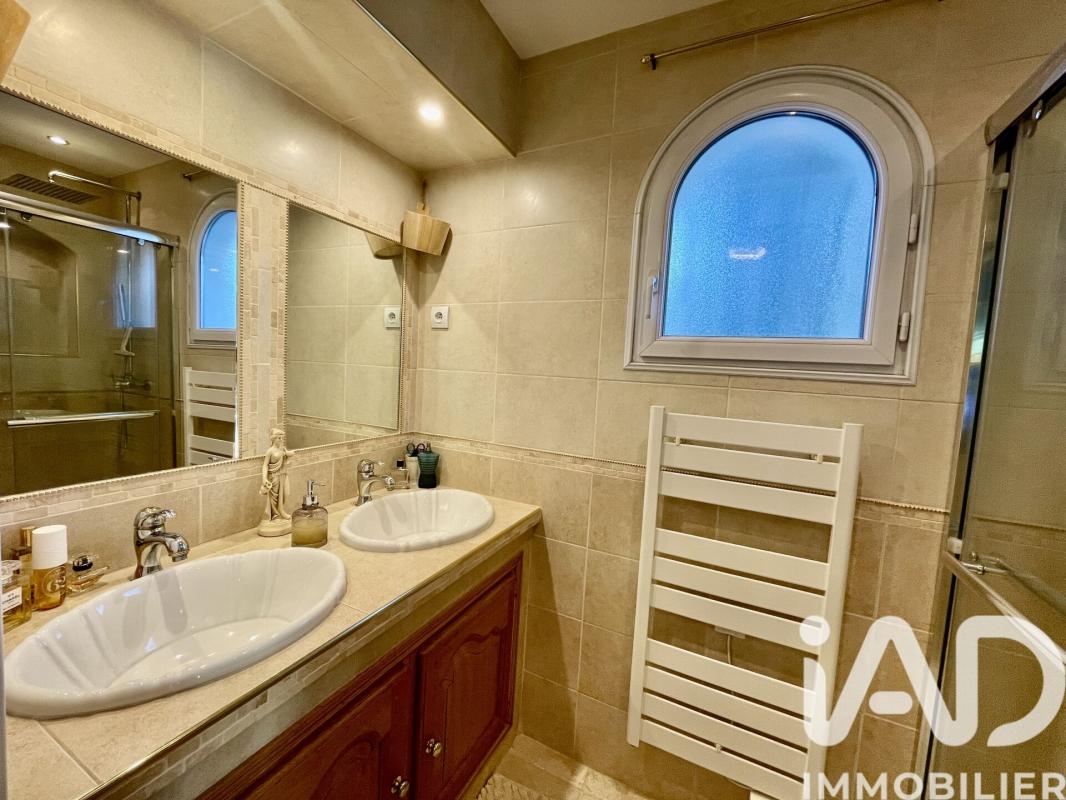 Maison 9 Pièce(s) La Tour-de-Salvagny - Photo 8