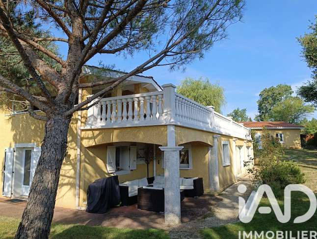 Maison 9 Pièce(s) La Tour-de-Salvagny - Photo 11