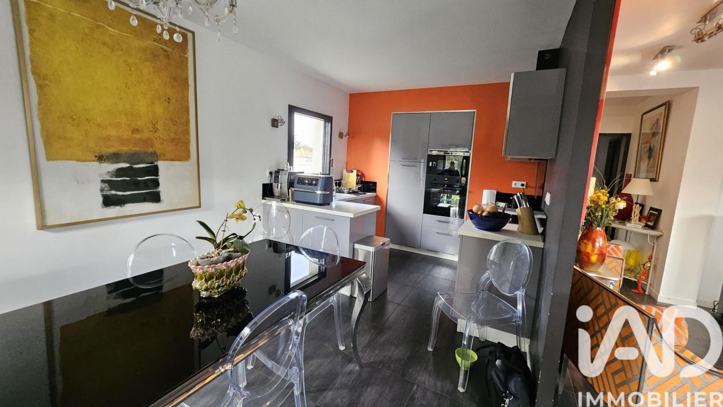 Maison 4 Pièce(s) Meursac