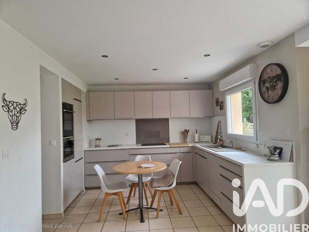 Maison 5 Pièce(s) Carpiquet - Photo 2