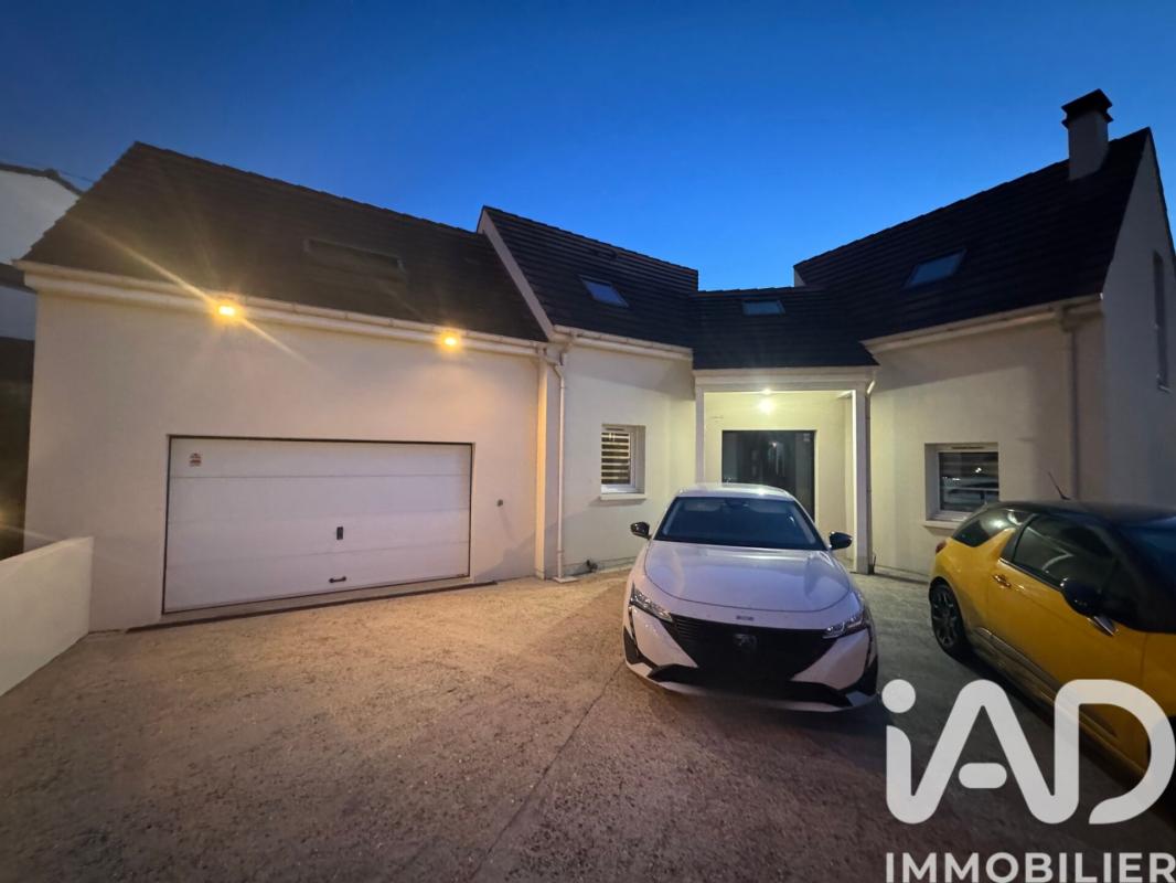 Maison d'architecte 6 Pièce(s) La Norville