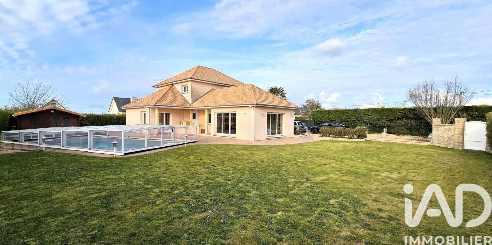 Maison 8 Pièce(s) Octeville-sur-Mer