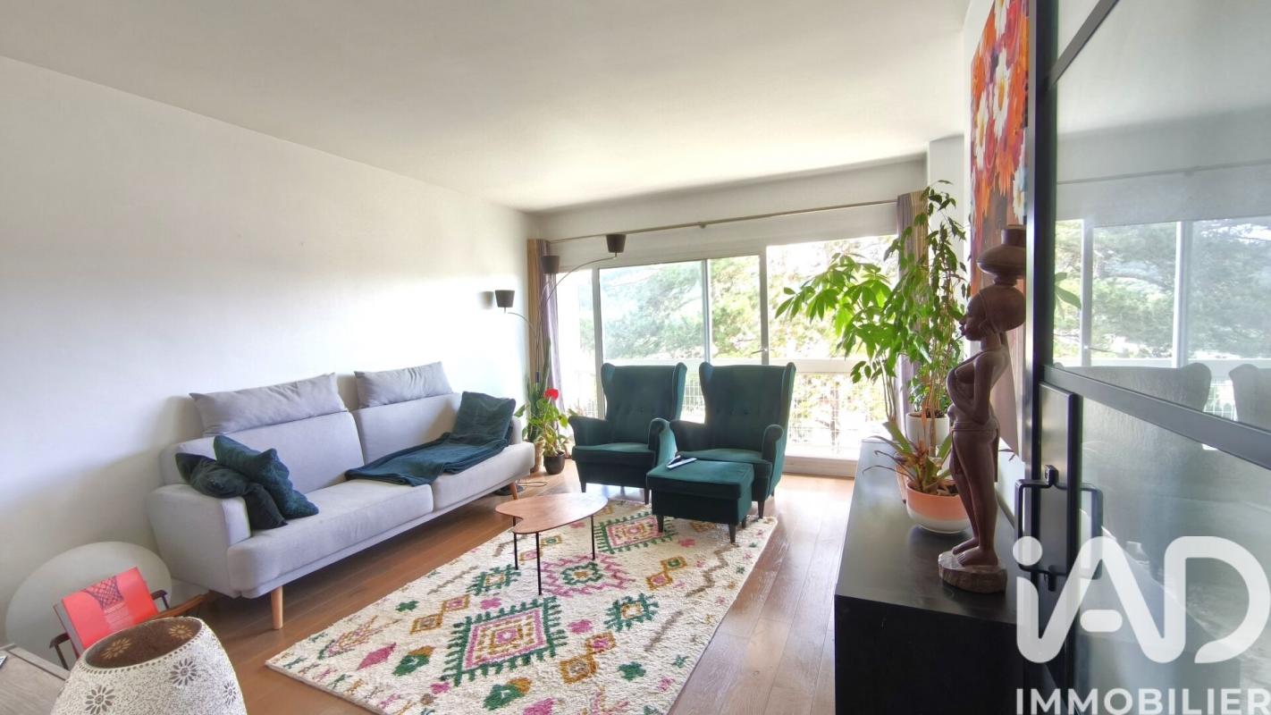 Appartement 4 Pièce(s) Gif-sur-Yvette