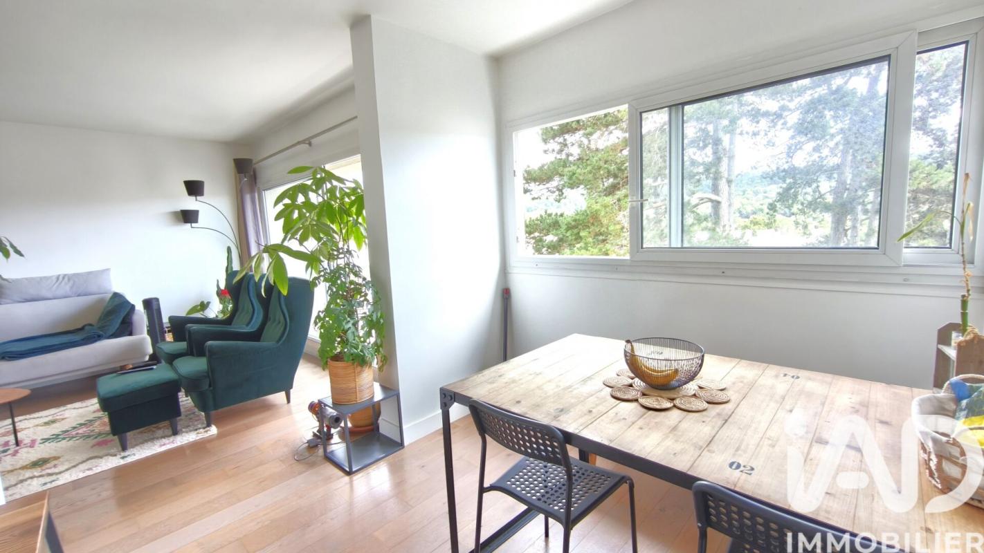 Appartement 4 Pièce(s) Gif-sur-Yvette