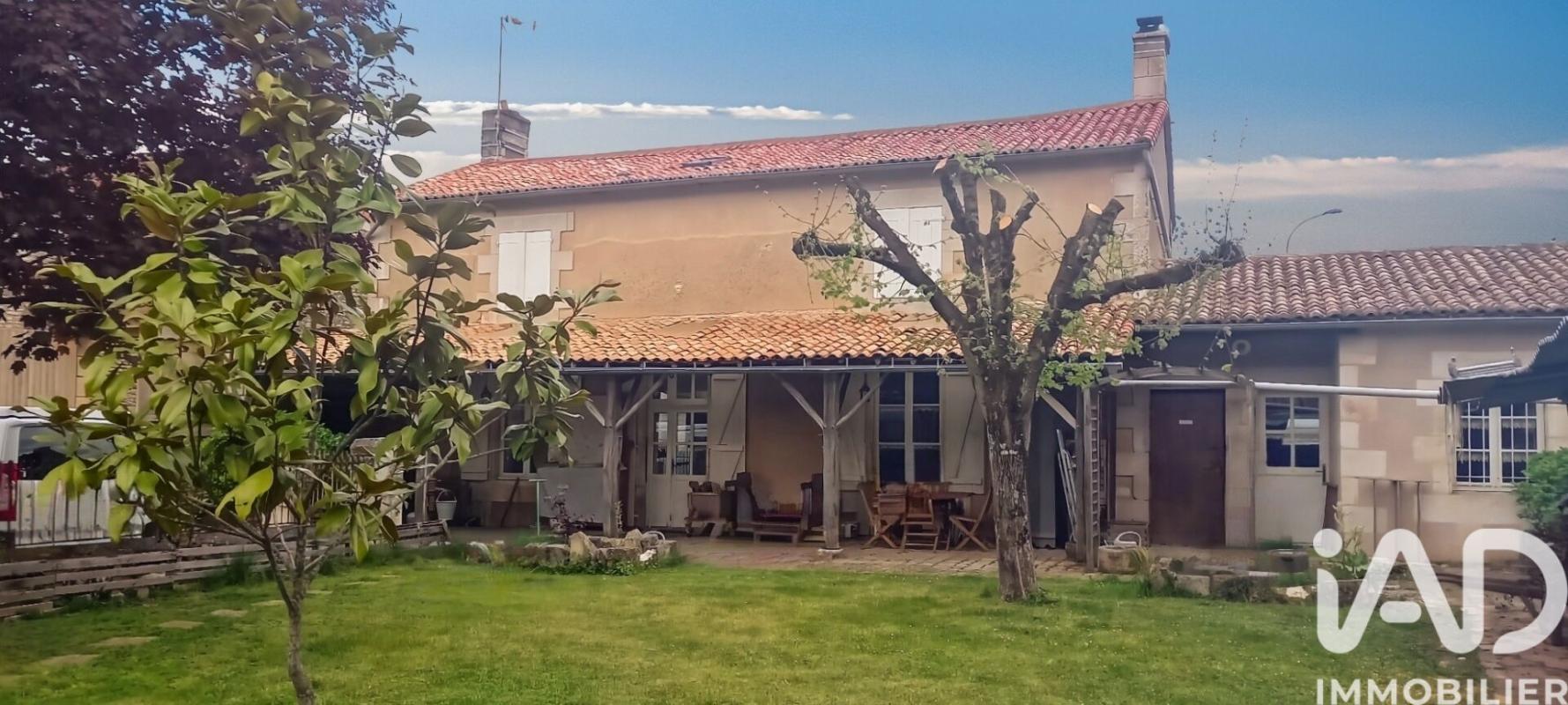 Maison 5 Pièce(s) Neuville-de-Poitou