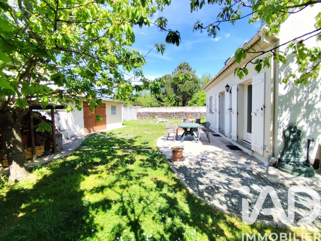 Maison 6 Pièce(s) La Ville-du-Bois