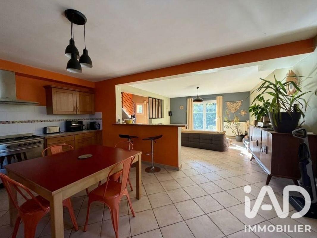 Maison 5 Pièce(s) Saint-Ambreuil - Photo 8