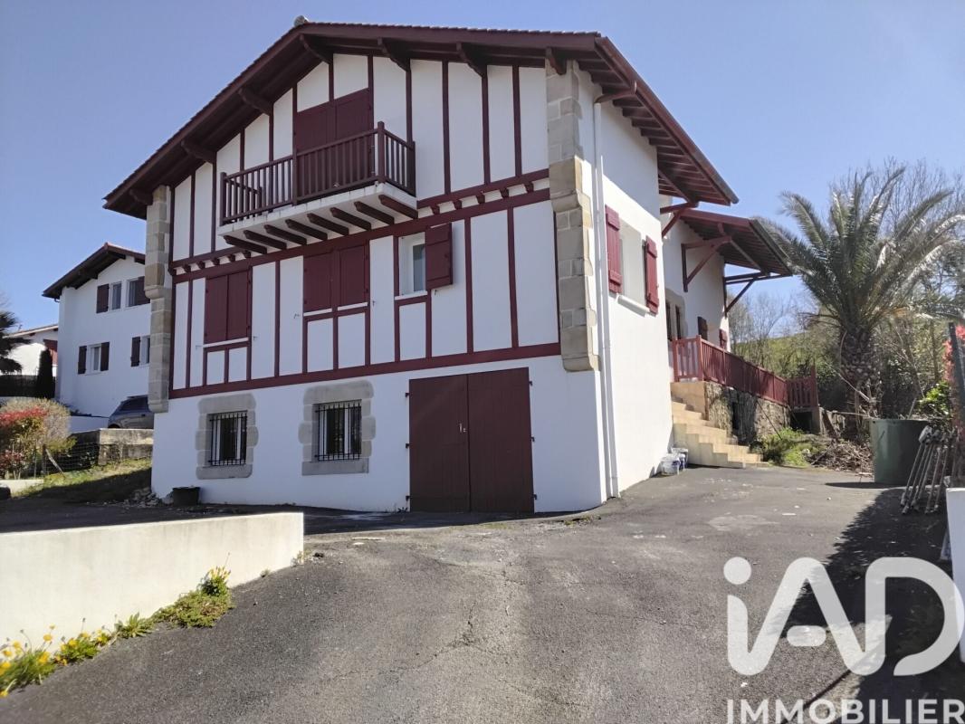 Maison traditionnelle 7 Pièce(s) Mouguerre