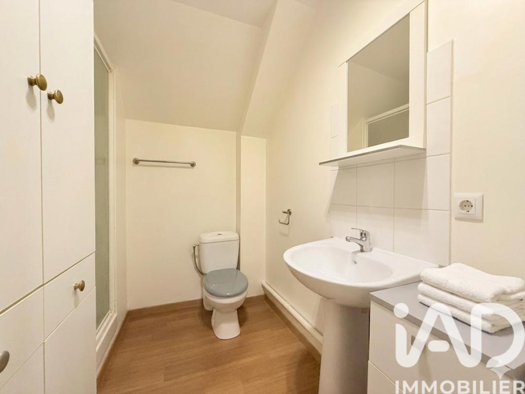 Maison 3 Pièce(s) Neuilly-Saint-Front