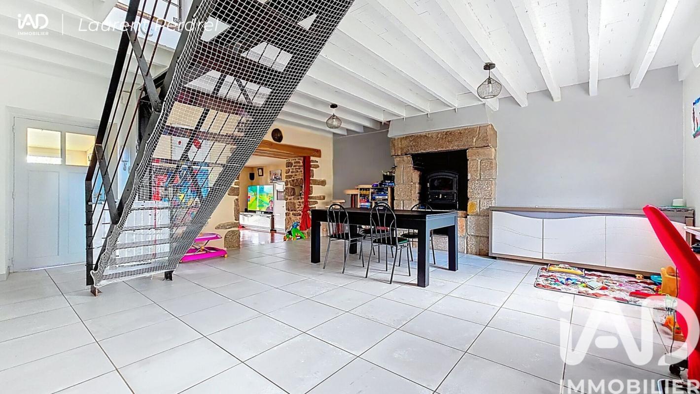 Maison 5 Pièce(s) Allaire