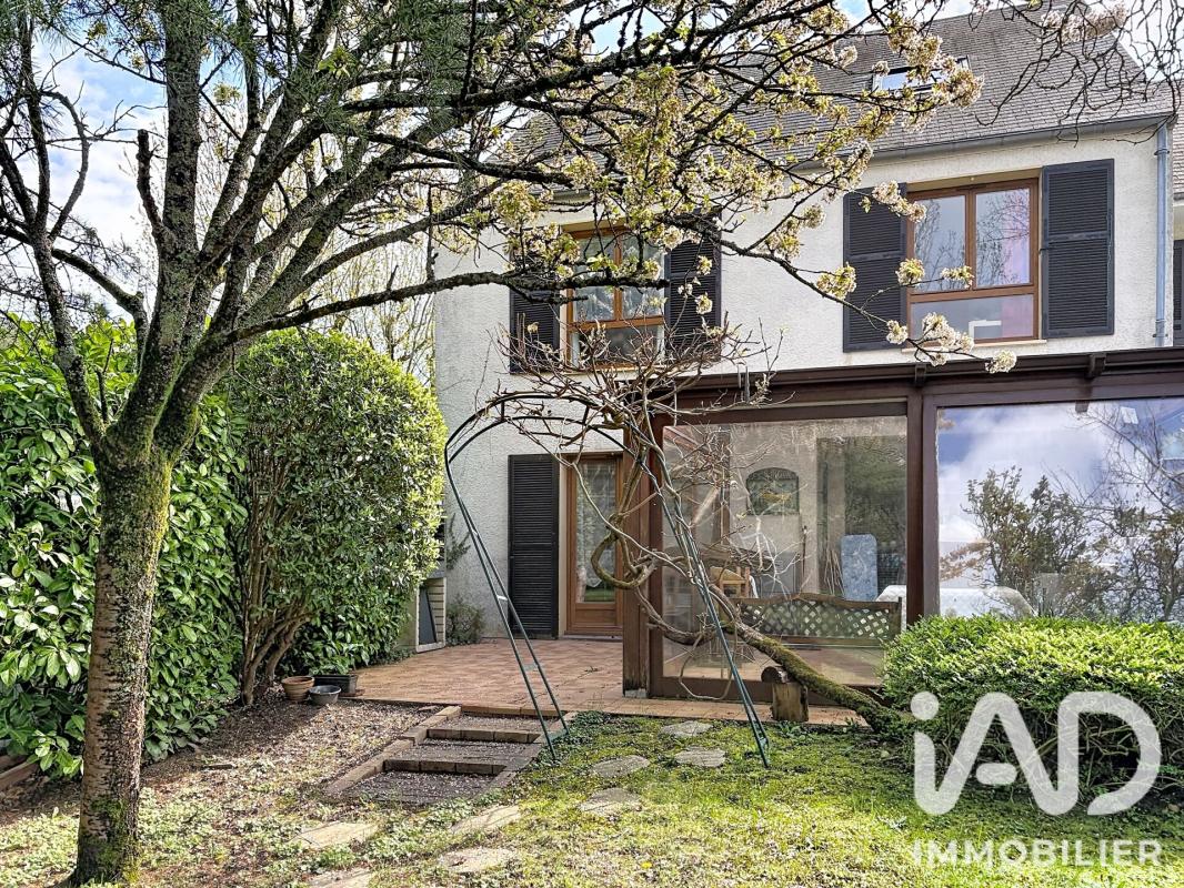 Maison 9 Pièce(s) Magny-les-Hameaux