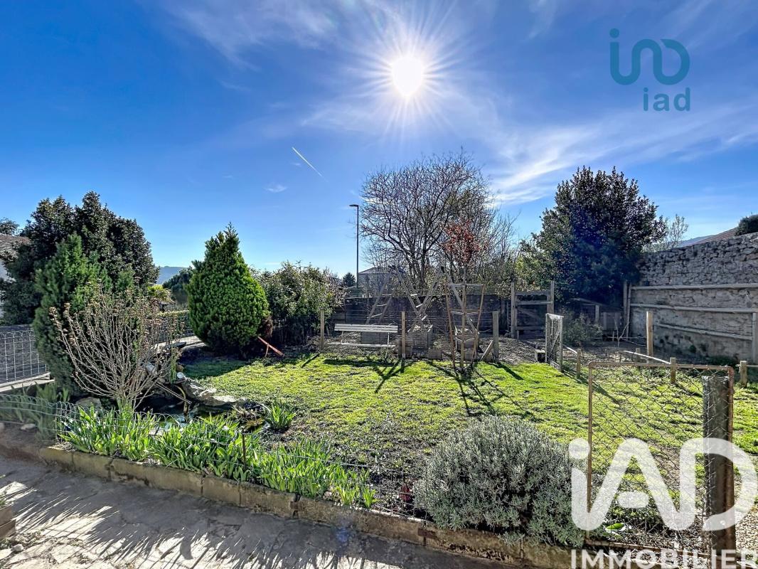 Maison de village 3 Pièce(s) Maclas