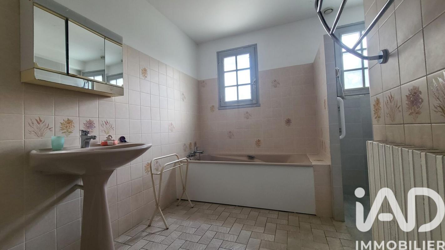 Maison 5 Pièce(s) Noyant-Villages - Photo 9