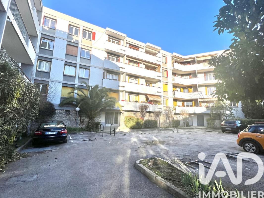 Appartement 3 Pièce(s) Nîmes